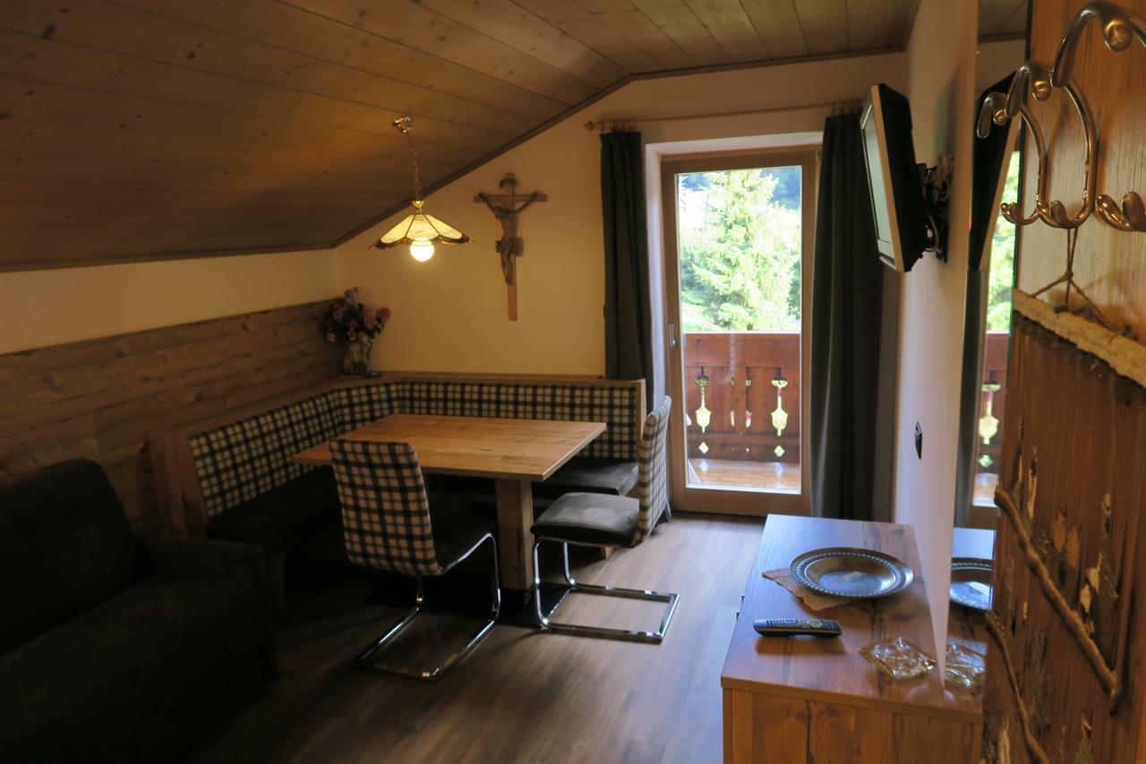 Garni Salegg Aparthotel Ortisei Exteriör bild